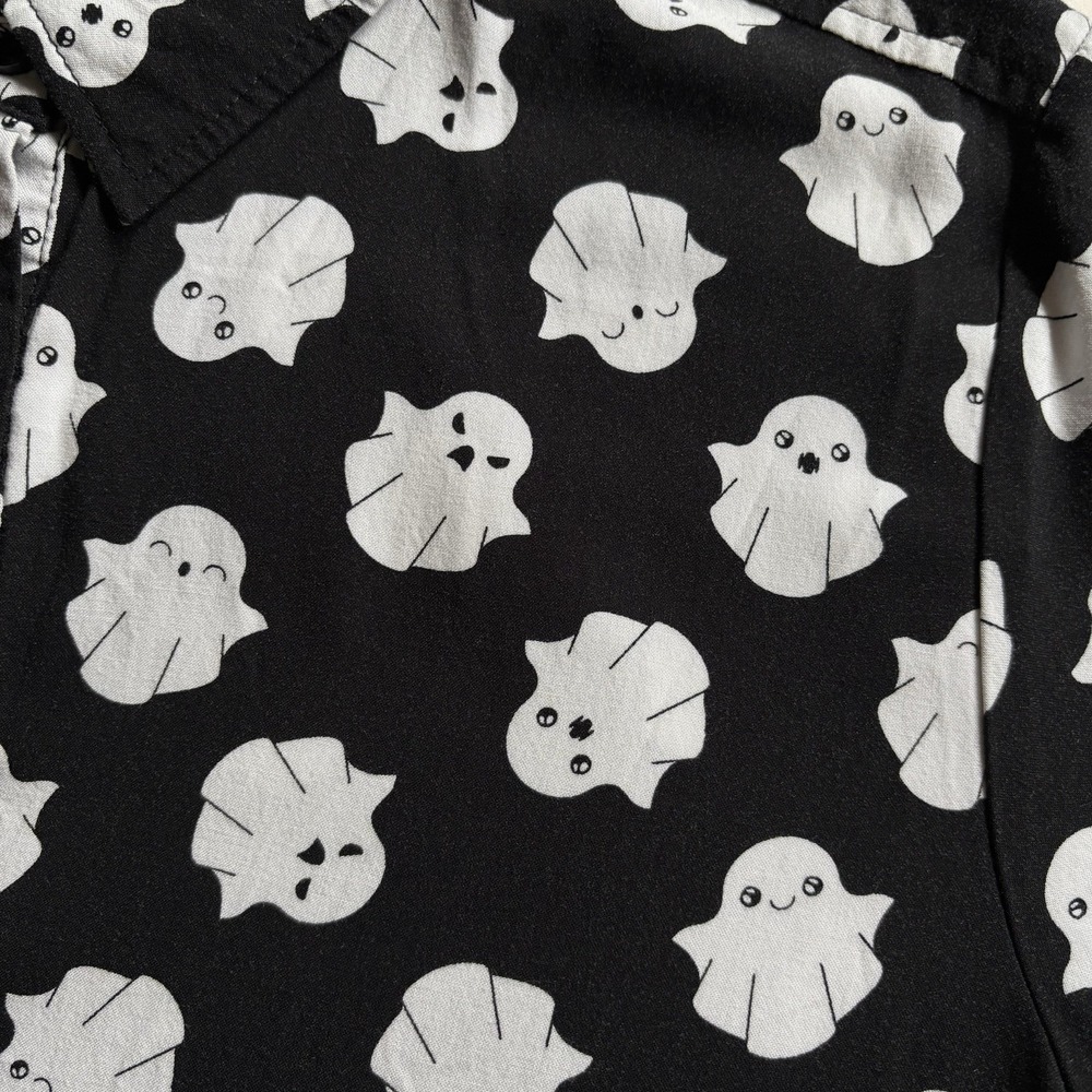 Hot Topic Button Up Ghost Shirt Womens S Black Whimsigoth Cute Spooky Halloween - Picture 5 of 11